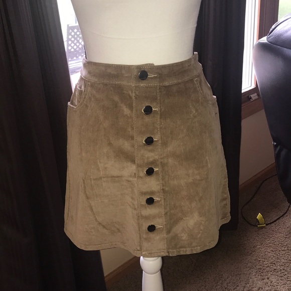 Express Dresses & Skirts - NWT! Corduroy Express Buffon down skirt!